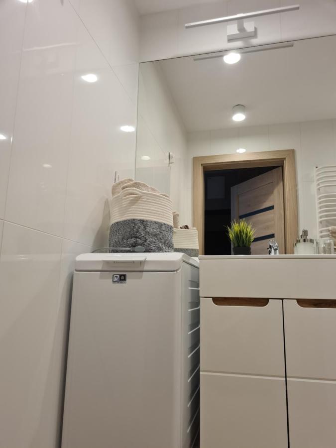 Mostowa 23 Hugo Apartment, Self Check-In 24H, Free Parking, Air-Conditioning Poznań Eksteriør billede